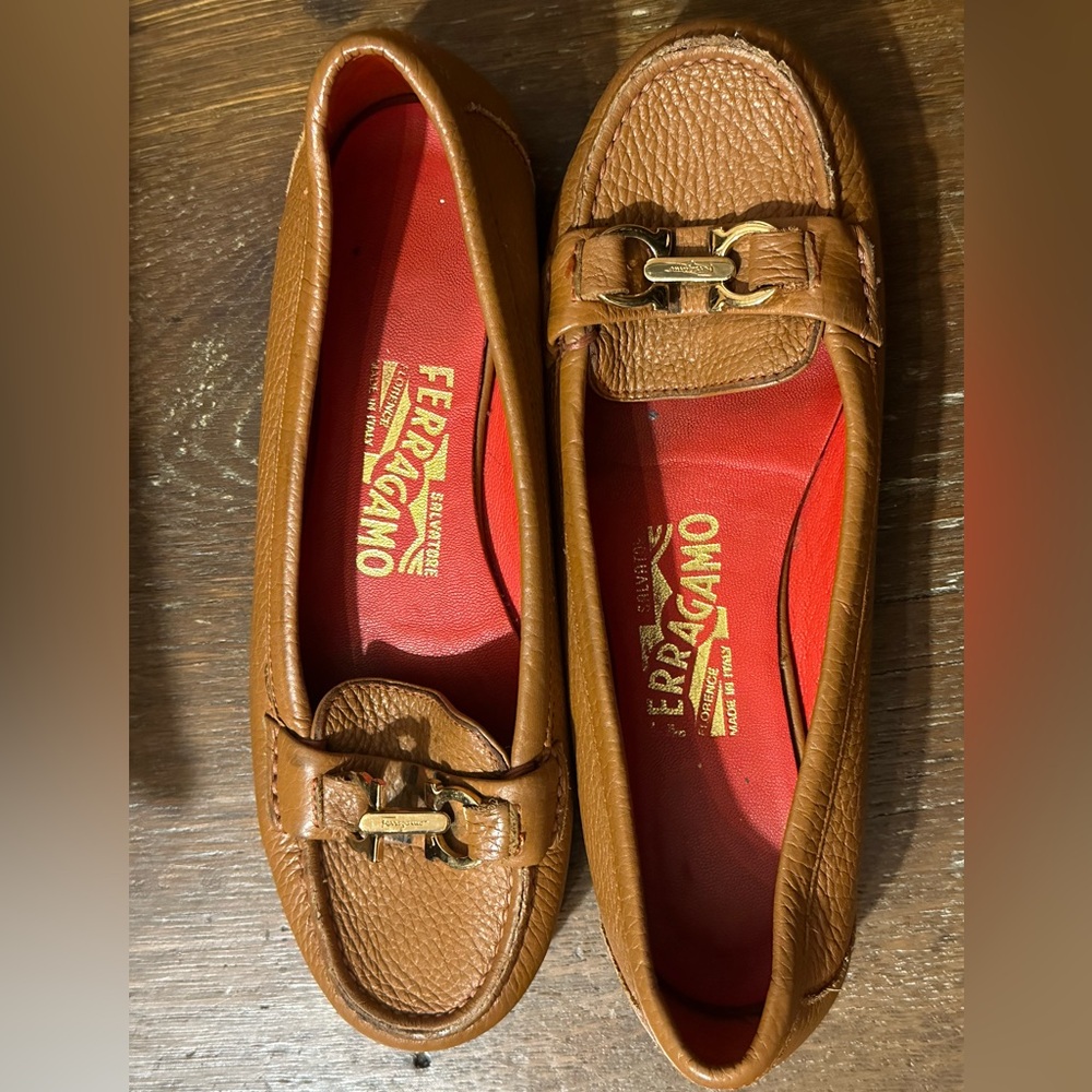 SALVATORE FERRAGAMO FLATS